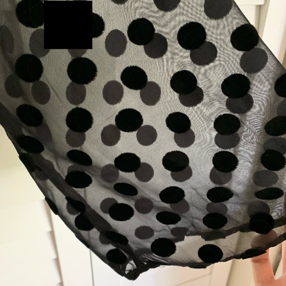 Stone Cold Fox Velvet Dot Robe - Picture 6 of 6